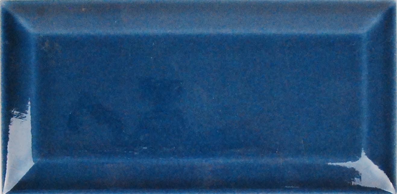 azul craquelle bevelled metro